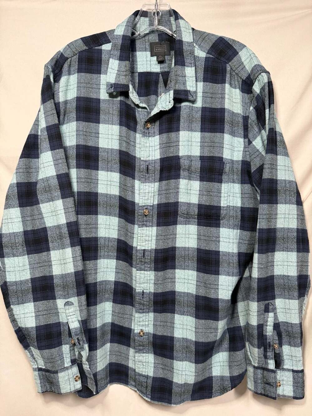 14th & Union Men's Long Sleeve Button Down Flannel Shirt, Navy and Light Blue